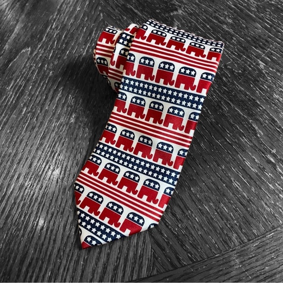 🇺🇸🐘Republican Elephant Patriotic Stars & Stripes Men’s Necktie! - Picture 2 of 15